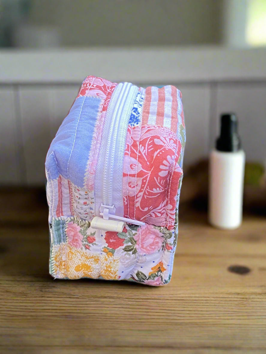 Vintage Picnic Mini Makeup bag