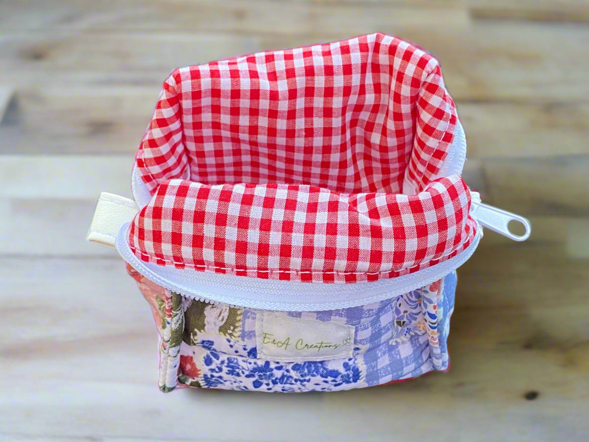 Vintage Picnic Mini Makeup bag