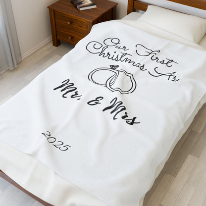 Personalized Mr. & Mrs. Velveteen Plush Blanket | Cozy Wedding Gift, First Holiday, Couple's Keepsake, Home Decor