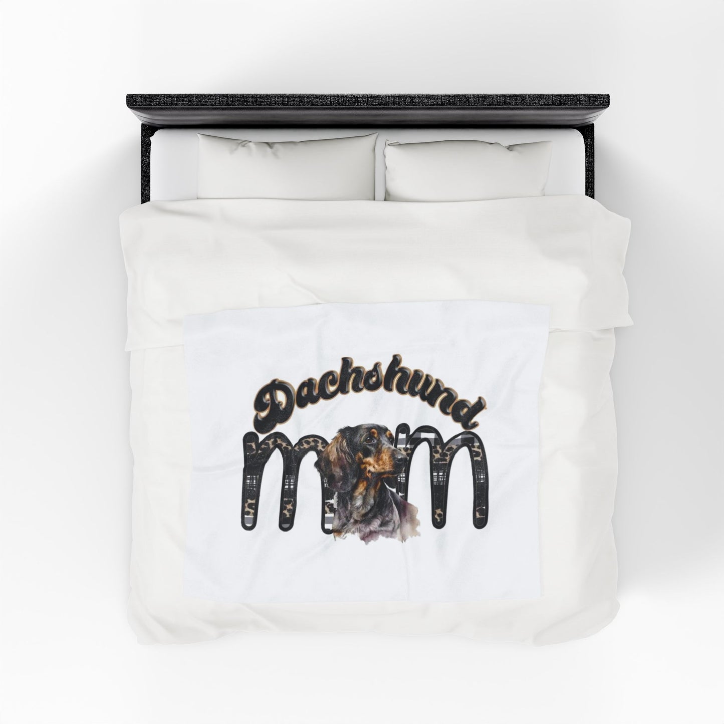 Dachshund Velveteen Plush Blanket, Cozy Pet Lover Gift, Dog-Themed Home Decor, Perfect for Winter Hibernation, Chihuahua Lovers