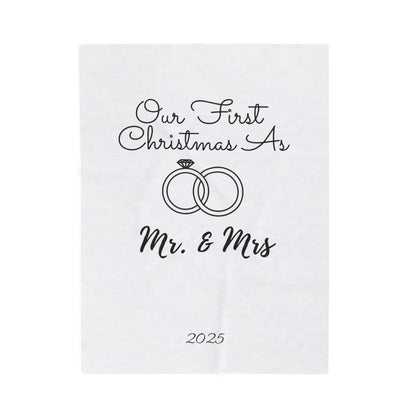 Personalized Mr. & Mrs. Velveteen Plush Blanket | Cozy Wedding Gift, First Holiday, Couple's Keepsake, Home Decor