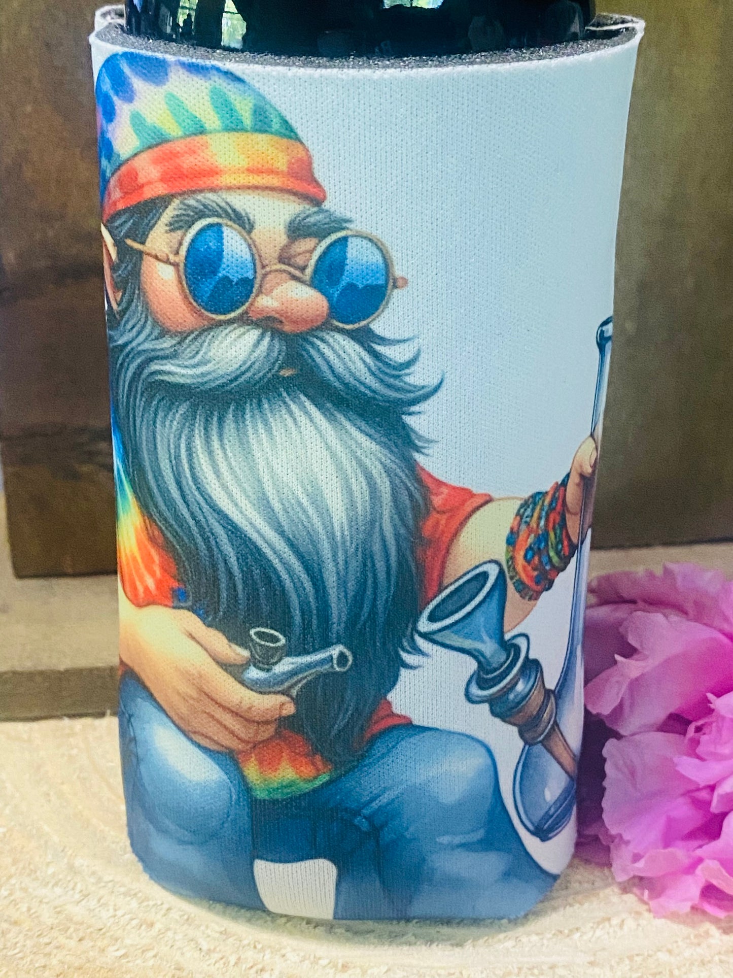 Hippie Gnome smoker slim can/ bottle koozie