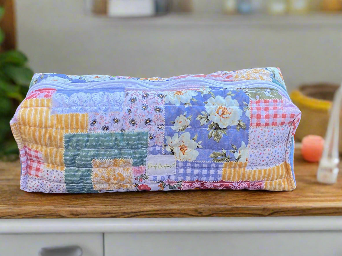 Vintage Picnic Hair Tool bag