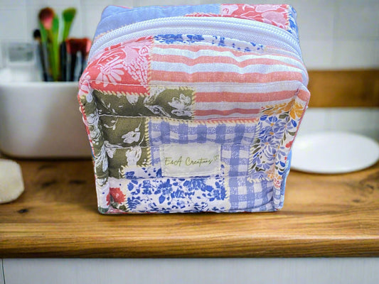 Vintage Picnic Mini Makeup bag